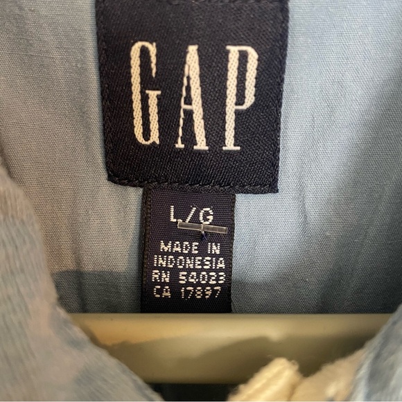 GAP men’s golf shirt short sleeve blue with white/red stripe across chest large - Picture 3 of 5